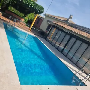Сasa de vacaciones Casa Ladi, Umbrete